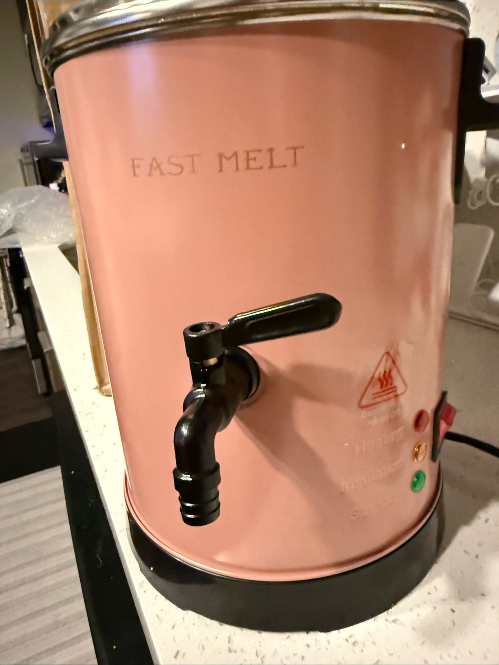 Fast melted soap base melter